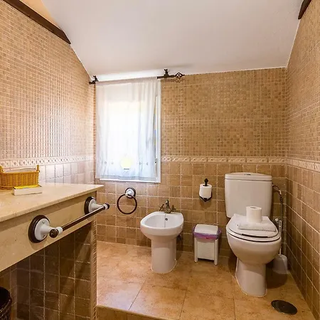 Country house Dehesa Roche Viejo
